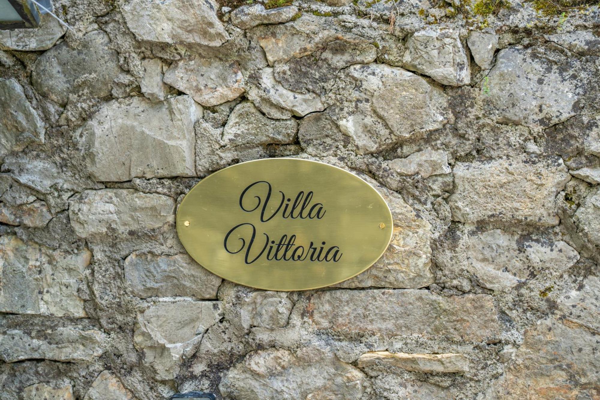Villa Vittoria - Lusso Con Piscina, Tennis, Jacuzzi E Palestra Lucca Bagian luar foto
