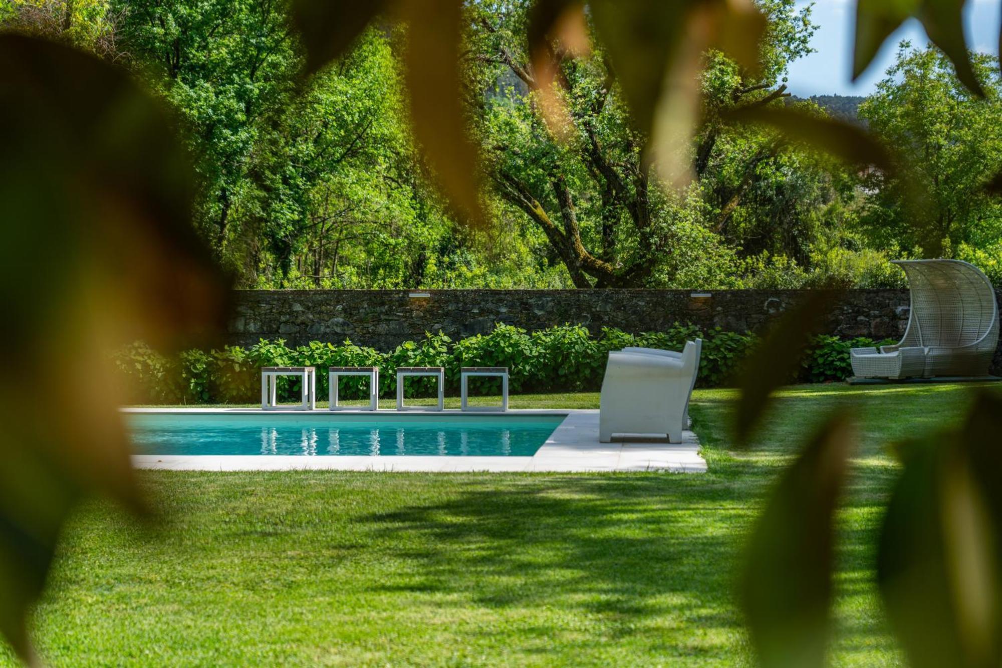 Villa Vittoria - Lusso Con Piscina, Tennis, Jacuzzi E Palestra Lucca Bagian luar foto