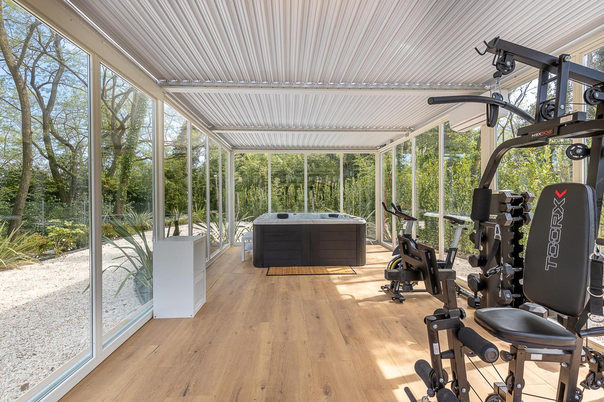 Villa Vittoria - Lusso Con Piscina, Tennis, Jacuzzi E Palestra Lucca Bagian luar foto